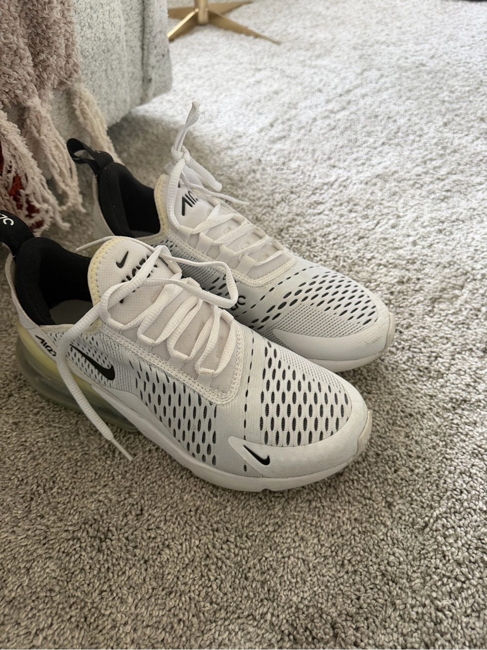 Nike Air Max 270